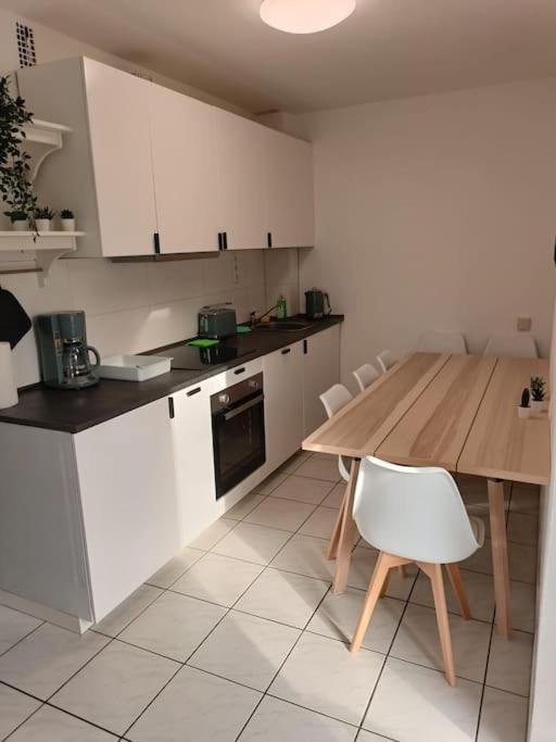 Comfortable Apartment With Balcony بوخوم المظهر الخارجي الصورة